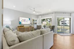 601 Barrington Park