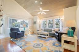 611 Magnolia - Stella Maris