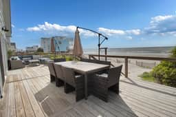 Oceanfront Nest