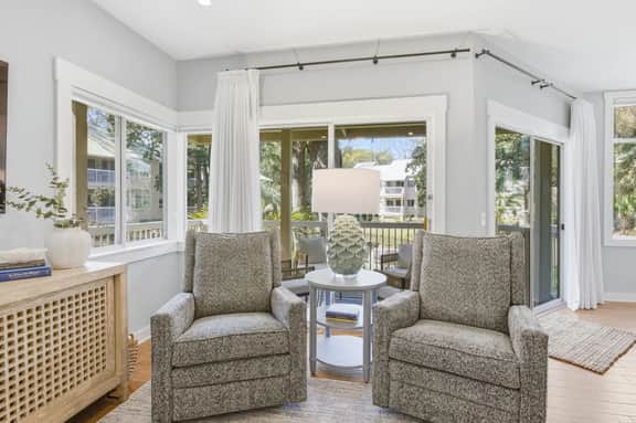 601 Barrington Park